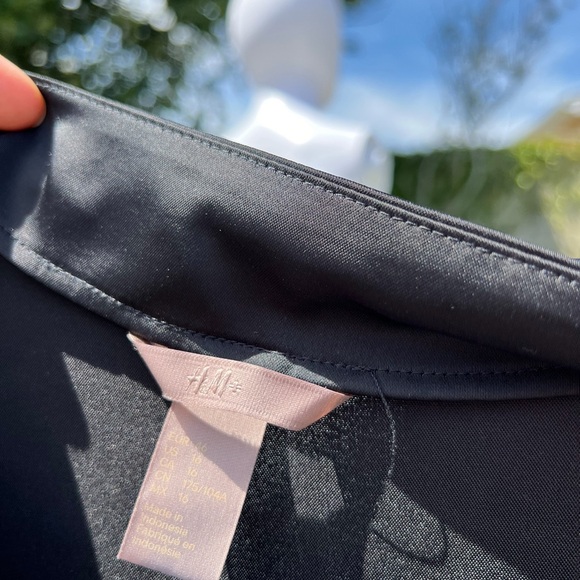 Top - Picture 4 of 4